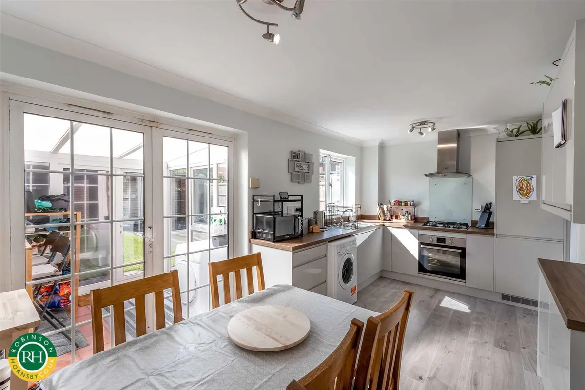 Manor Farm Close, Adwick-Le-Street, Doncaster