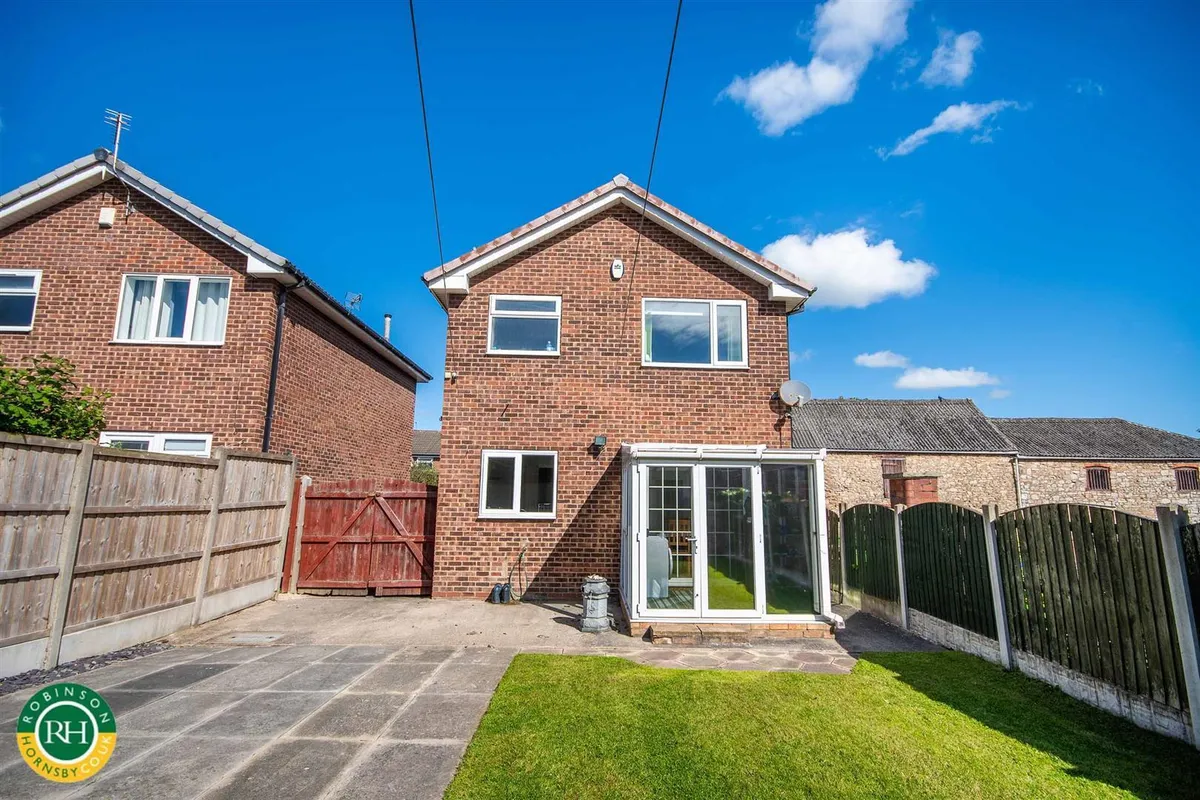 Manor Farm Close, Adwick-Le-Street, Doncaster
