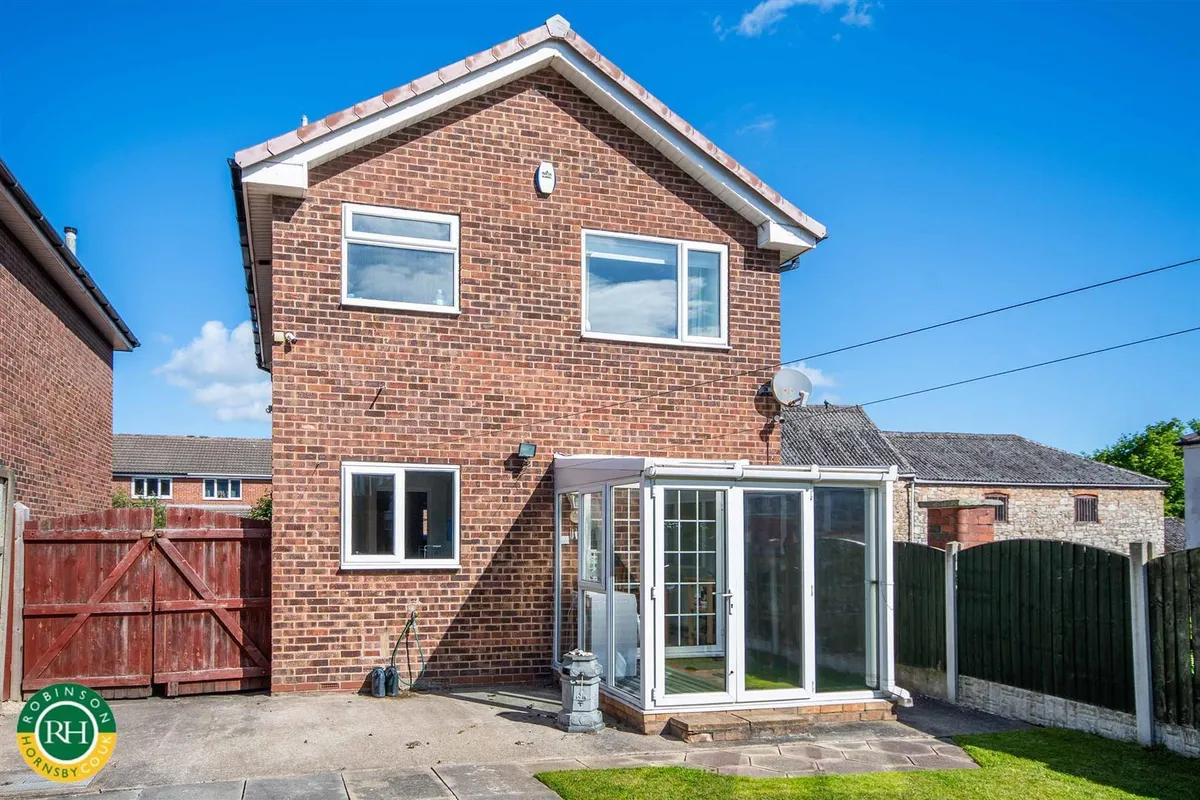 Manor Farm Close, Adwick-Le-Street, Doncaster