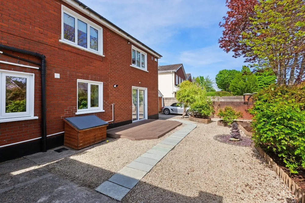 2 Hadleigh Court, Castleknock, Dublin 15, D15A6YF