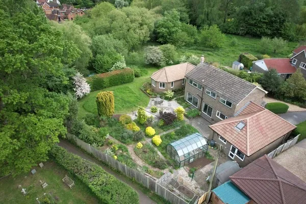 Bournefield, Sherborne St John, RG24