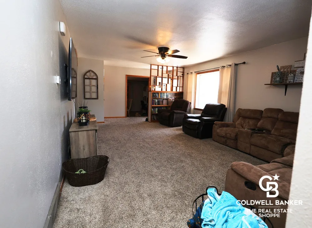 109 W Johnson St, Garden City, KS 67846