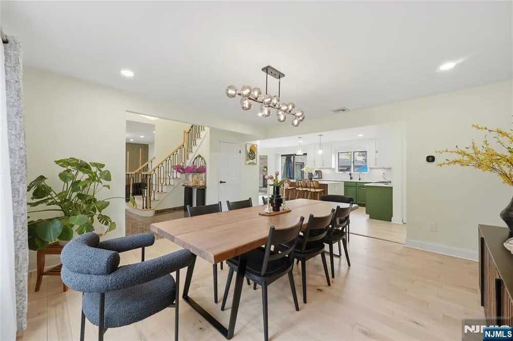 26 Madison Ave, Hasbrouck Heights, NJ 07604