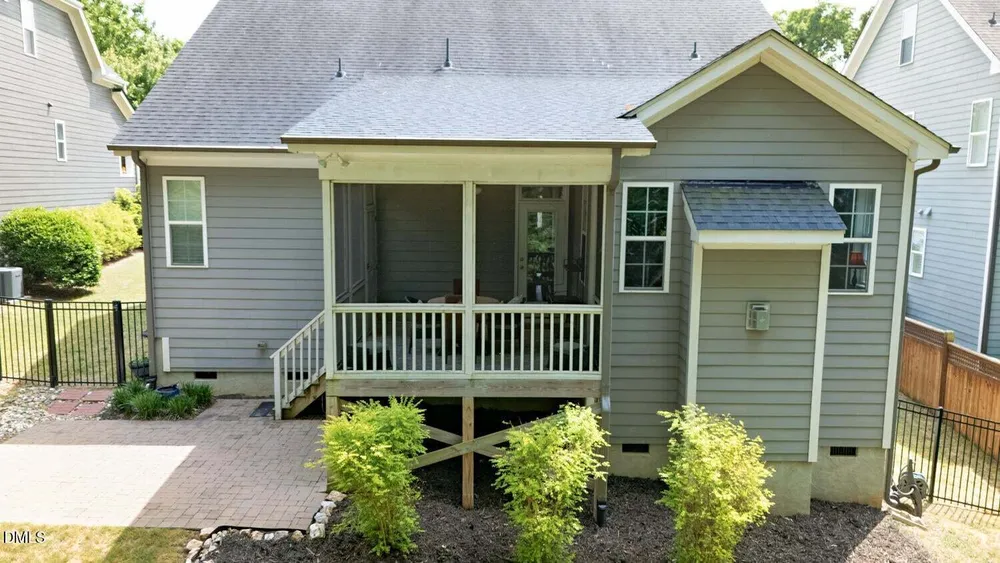 428 Skybluff Circle, Fuquay-Varina, NC 27526