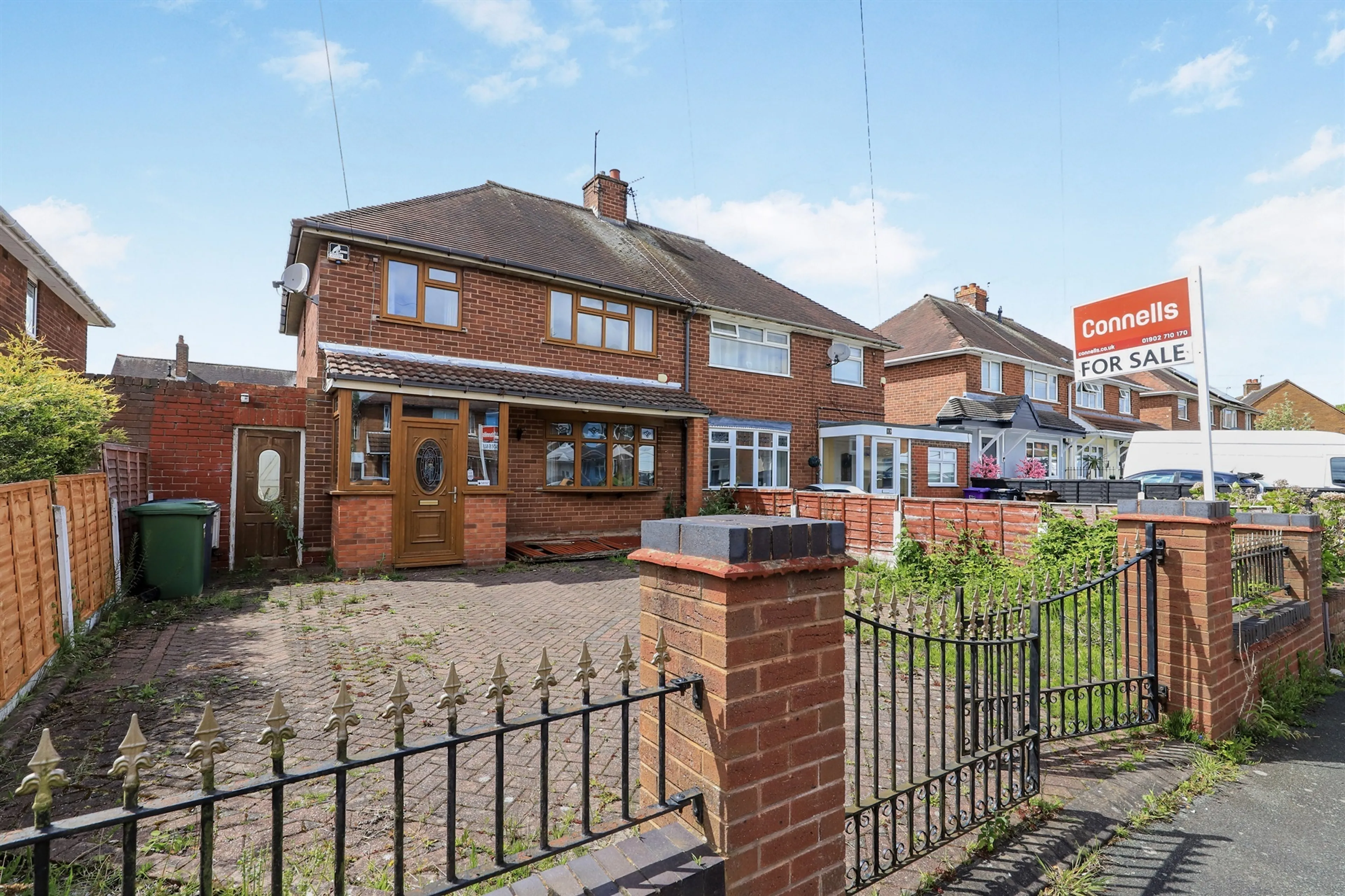 Sandy Crescent