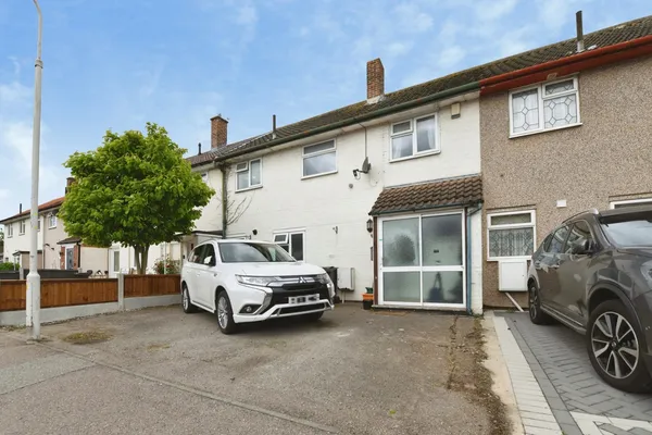 Sandon Road, Basildon, Essex, SS14