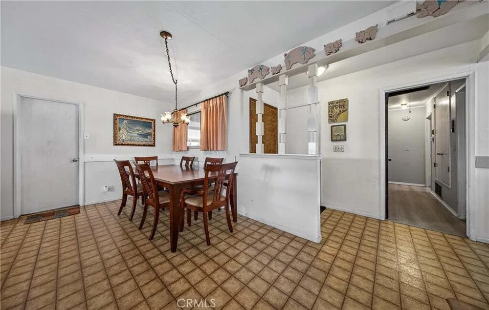 1193 W King St, Banning, CA 92220