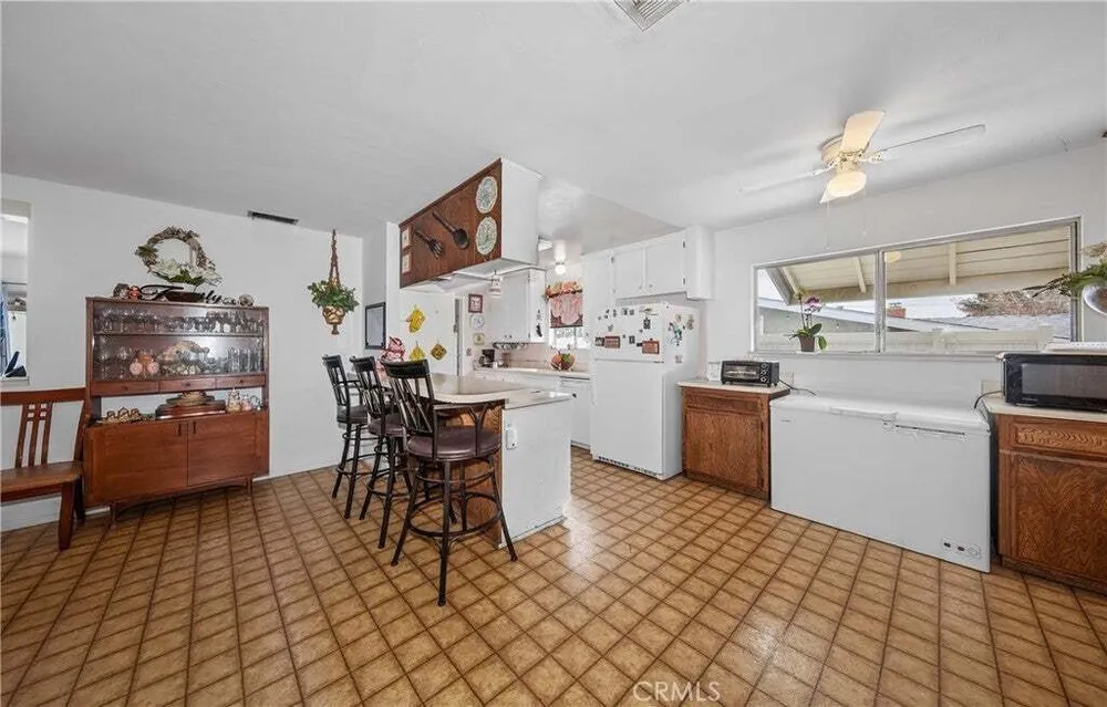 1193 W King St, Banning, CA 92220