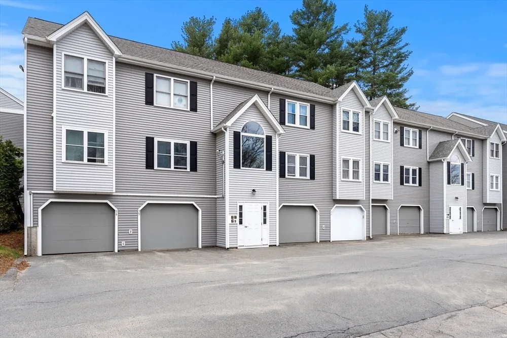 84 Tennis Plaza Rd, Dracut, MA 01826