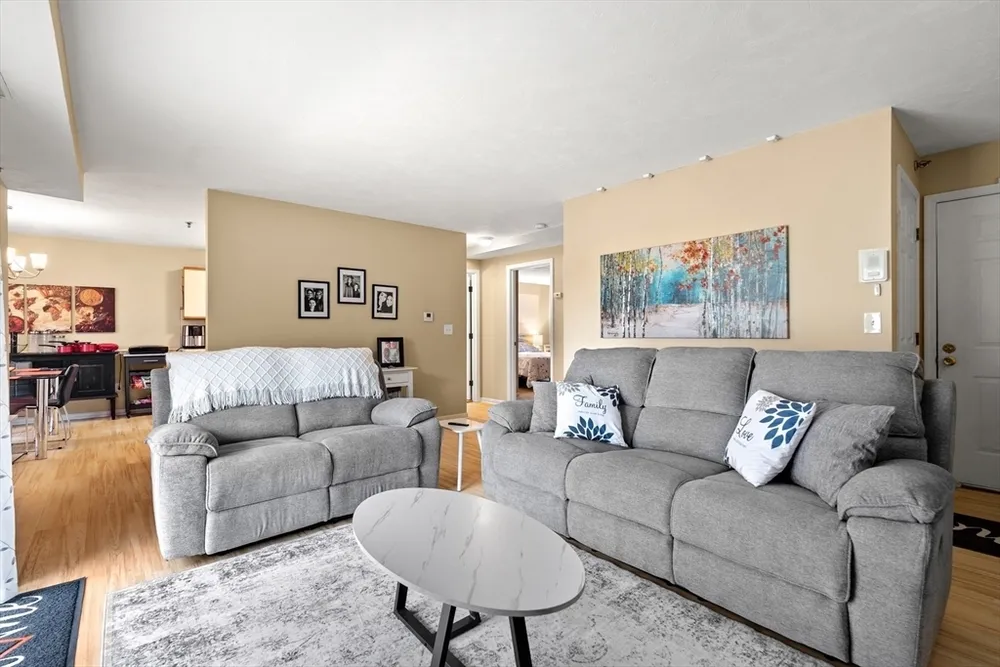 84 Tennis Plaza Rd, Dracut, MA 01826