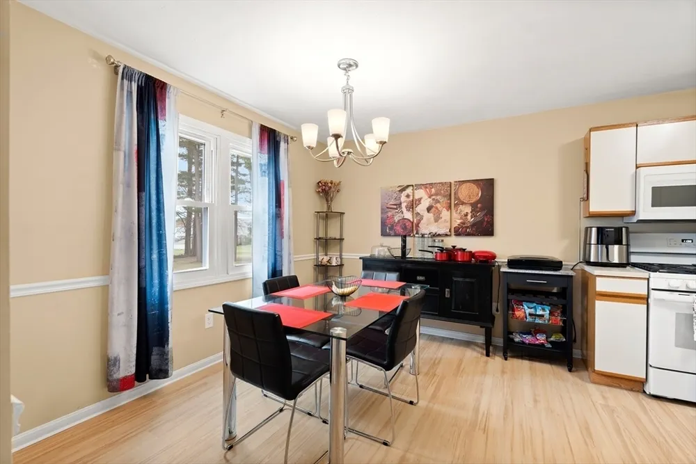 84 Tennis Plaza Rd, Dracut, MA 01826