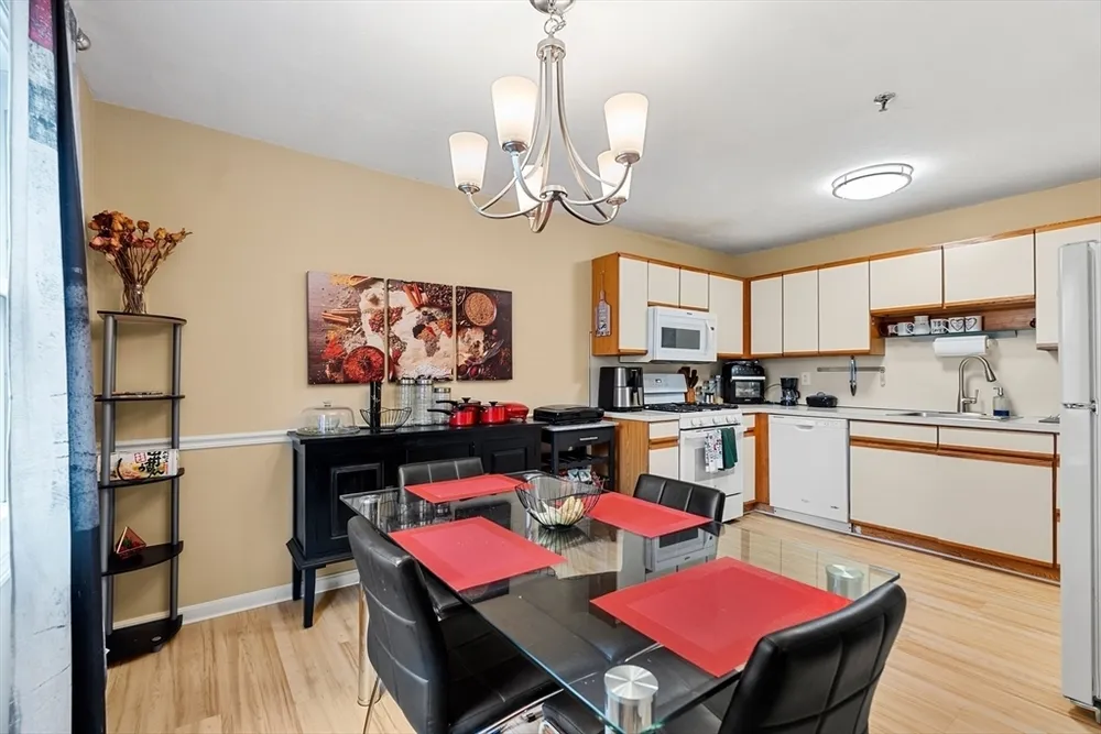 84 Tennis Plaza Rd, Dracut, MA 01826