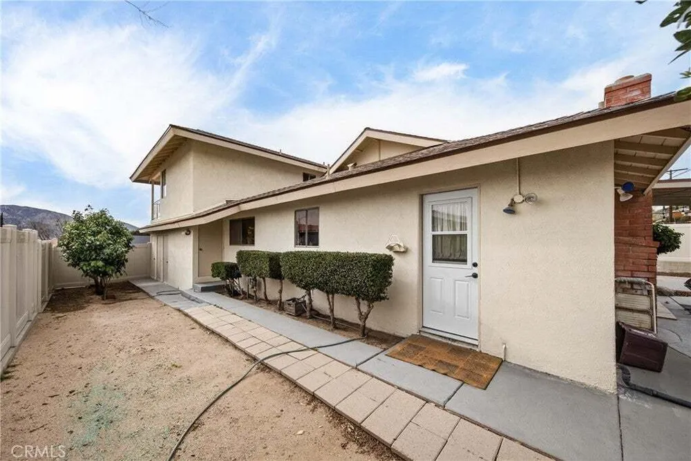 1193 W King St, Banning, CA 92220