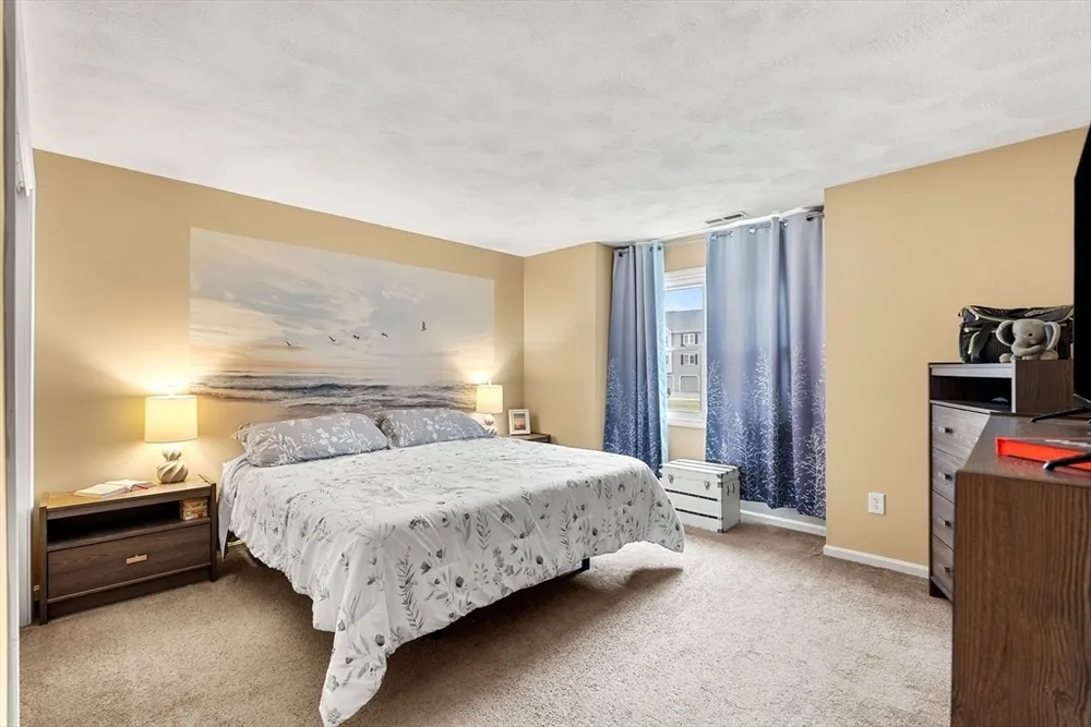 84 Tennis Plaza Rd, Dracut, MA 01826
