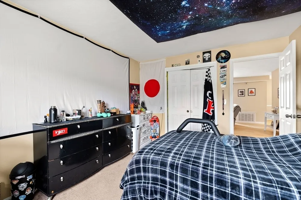 84 Tennis Plaza Rd, Dracut, MA 01826