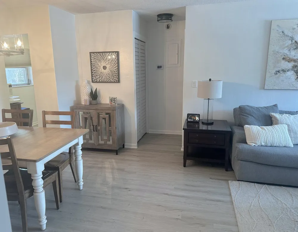 3930 Crystal Lake Dr, Deerfield Beach, FL 33064