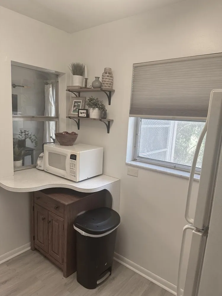 3930 Crystal Lake Dr, Deerfield Beach, FL 33064