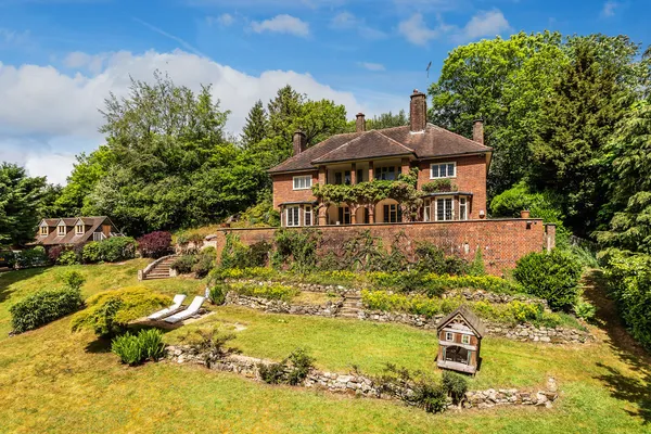 Farley Lane, Westerham, TN16 photo 1