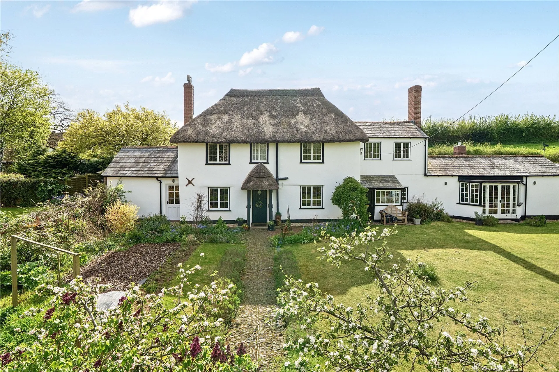 Property photo top 0