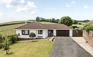 Huccaby Close, Brixham, Devon, TQ5 photo