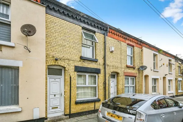 Whittier Street, L8