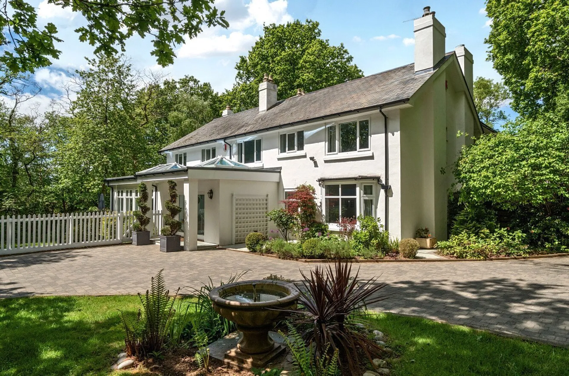 Property photo top 0