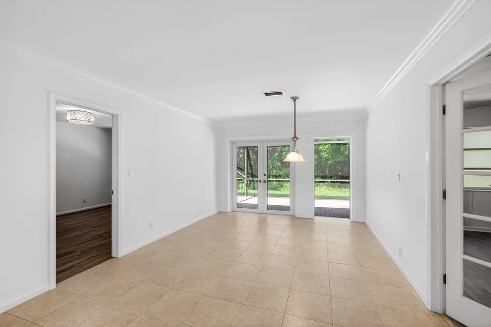 201 Del Rio Blvd, Boca Raton, FL 33432