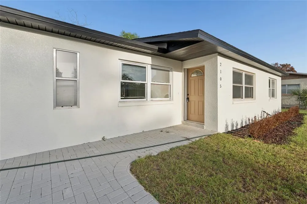 2105 9th St NE, Winter Haven, FL 33881