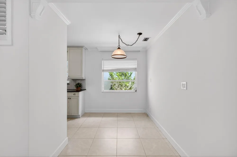 201 Del Rio Blvd, Boca Raton, FL 33432