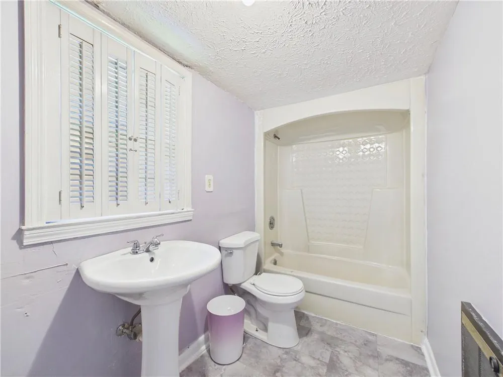 2405 8th Ave, Phenix City, AL 36867