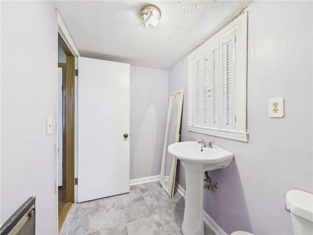 2405 8th Ave, Phenix City, AL 36867