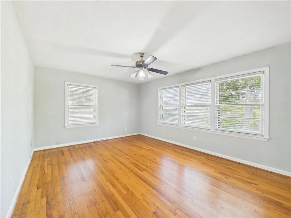 2405 8th Ave, Phenix City, AL 36867