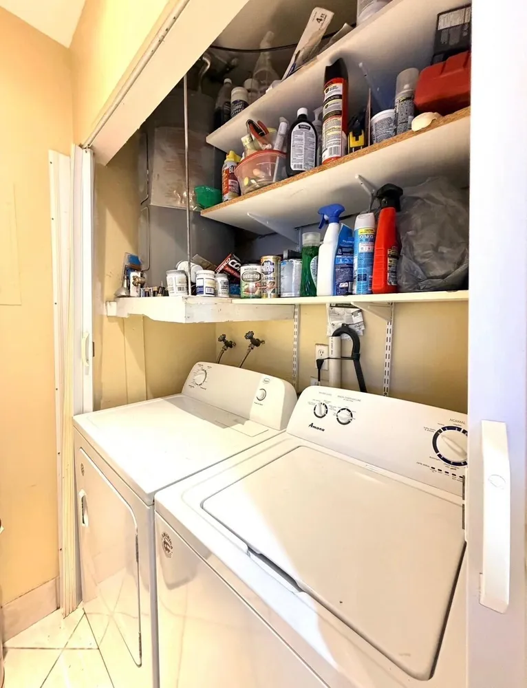 5326 NE 6th Ave, Oakland Park, FL 33334