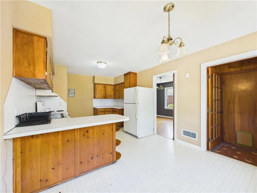 2405 8th Ave, Phenix City, AL 36867