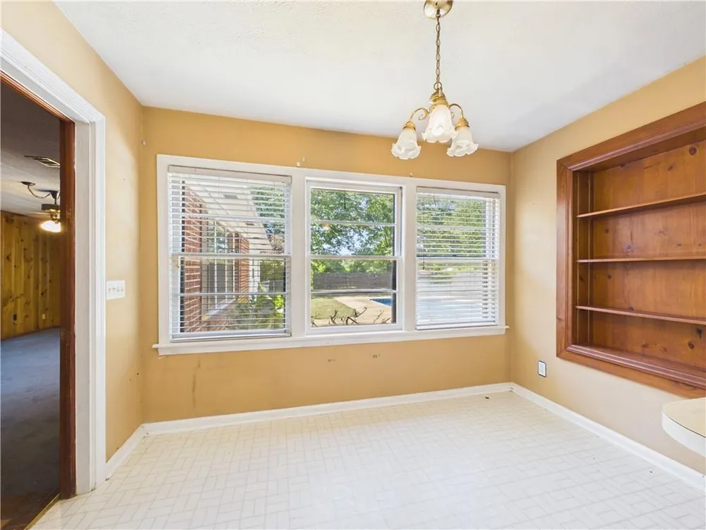 2405 8th Ave, Phenix City, AL 36867