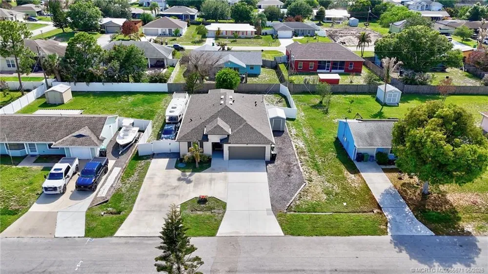 2068 SW McAllister Ln, Port St Lucie, FL 34953