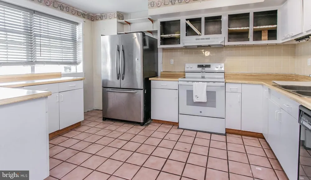 633 E Elm St, Norristown, PA 19401