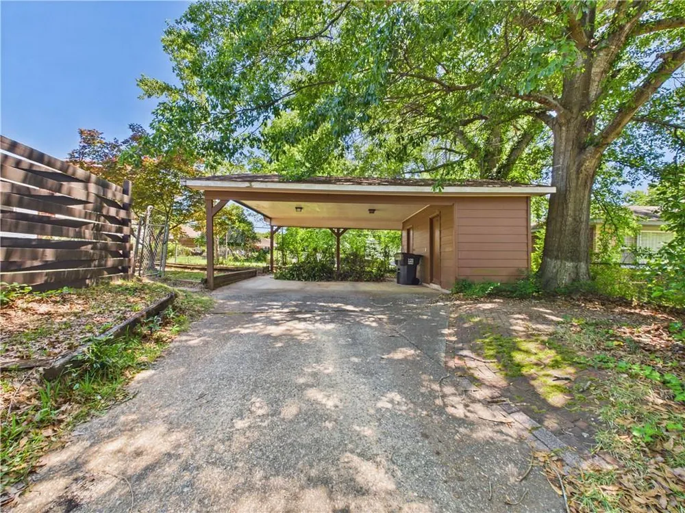 2405 8th Ave, Phenix City, AL 36867