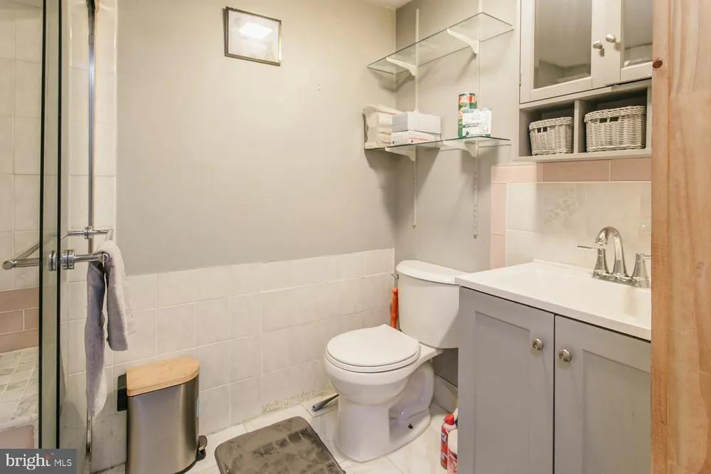 633 E Elm St, Norristown, PA 19401