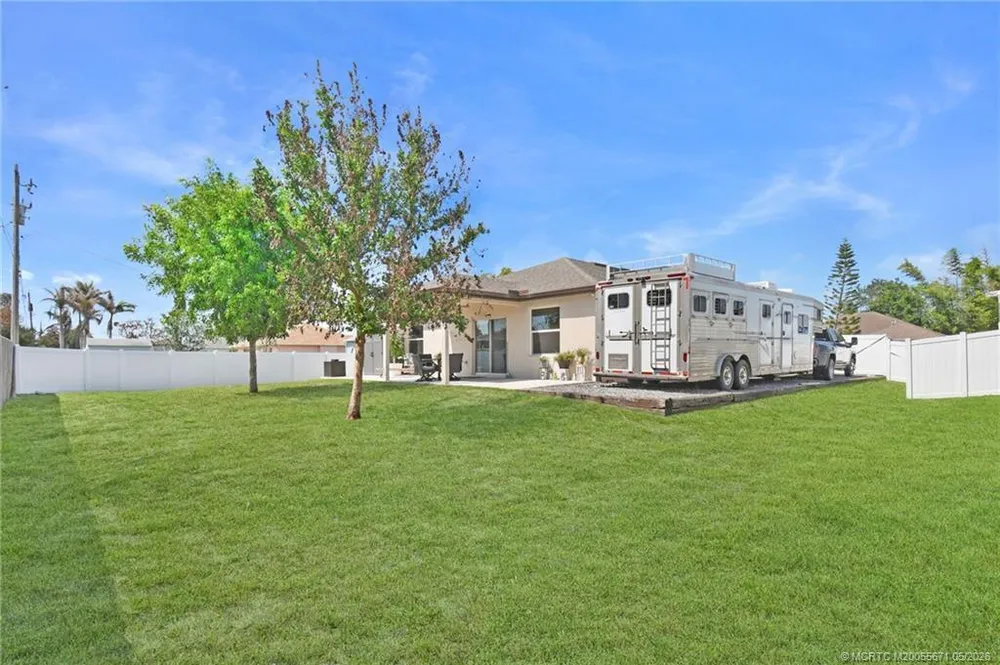 2068 SW McAllister Ln, Port St Lucie, FL 34953