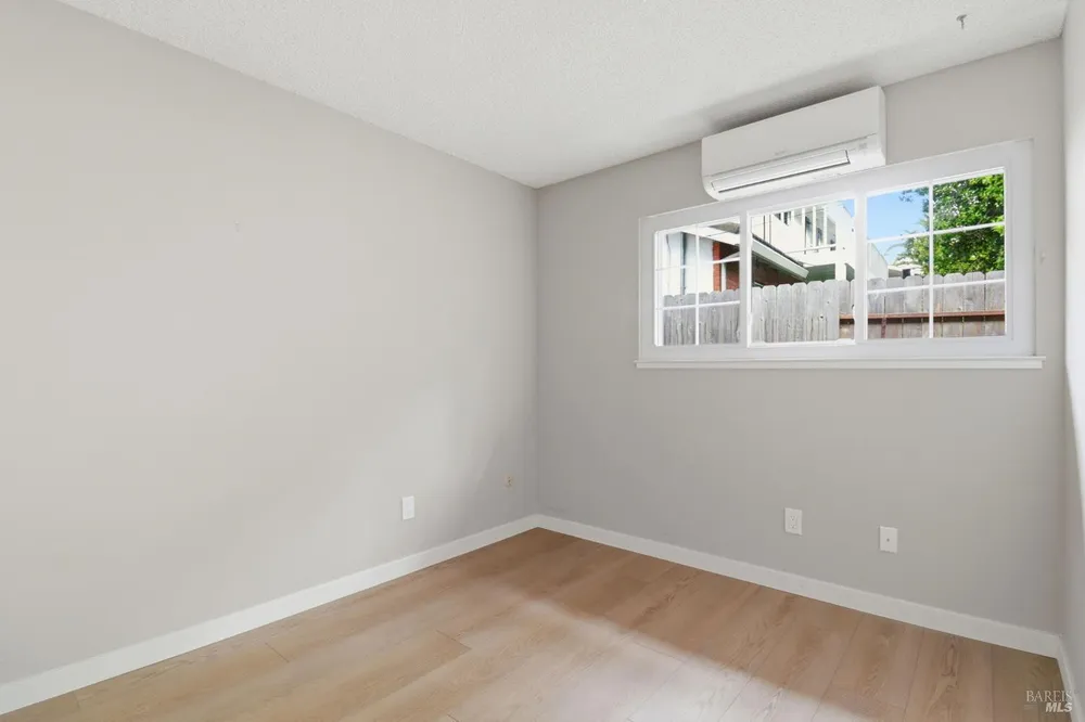 240 Marin Oaks Dr, Novato, CA 94949