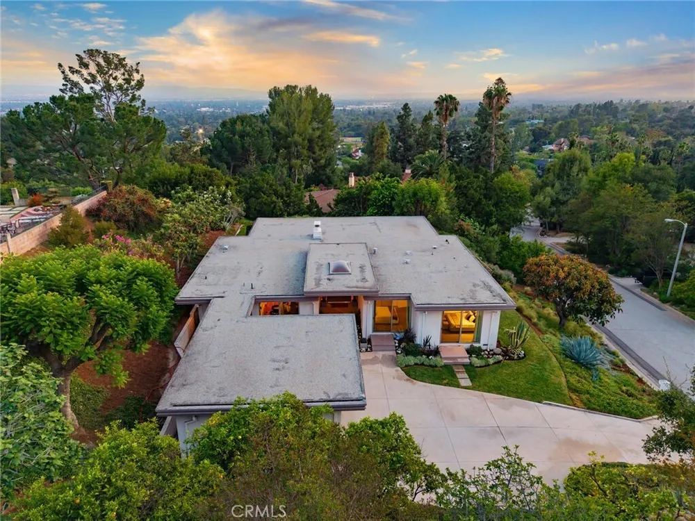 598 Camillo Rd, Sierra Madre, CA 91024