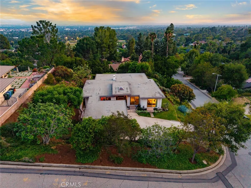 598 Camillo Rd, Sierra Madre, CA 91024