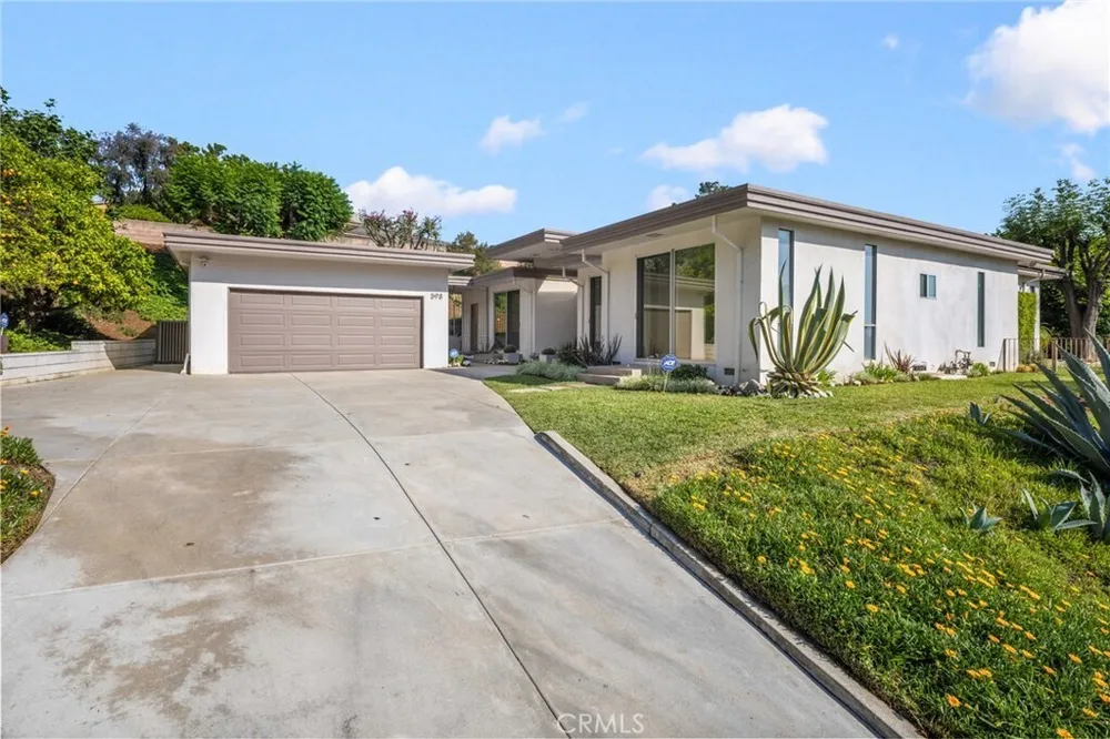 598 Camillo Rd, Sierra Madre, CA 91024
