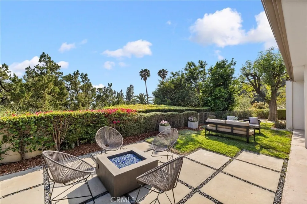 598 Camillo Rd, Sierra Madre, CA 91024