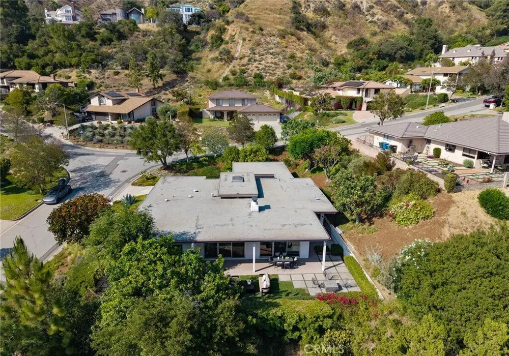 598 Camillo Rd, Sierra Madre, CA 91024
