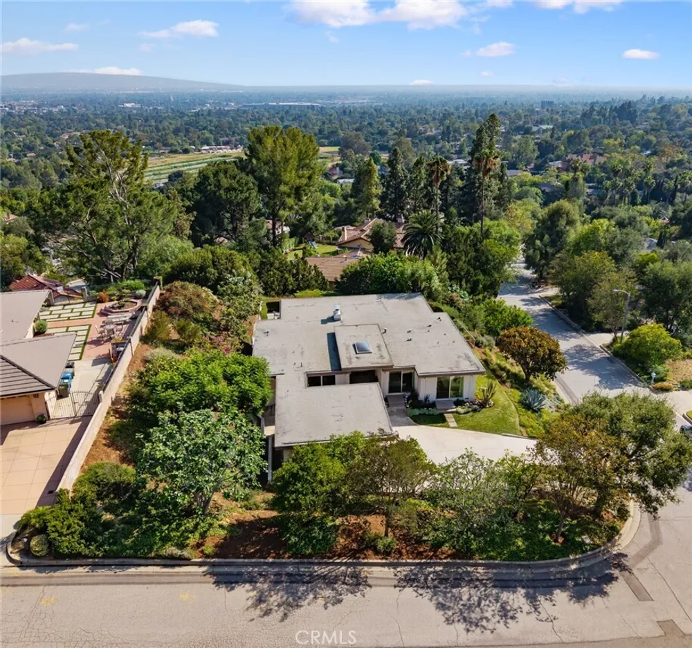 598 Camillo Rd, Sierra Madre, CA 91024