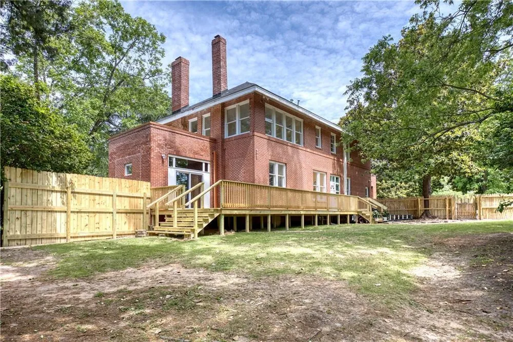 2901 Summerville Rd, Phenix City, AL 36867