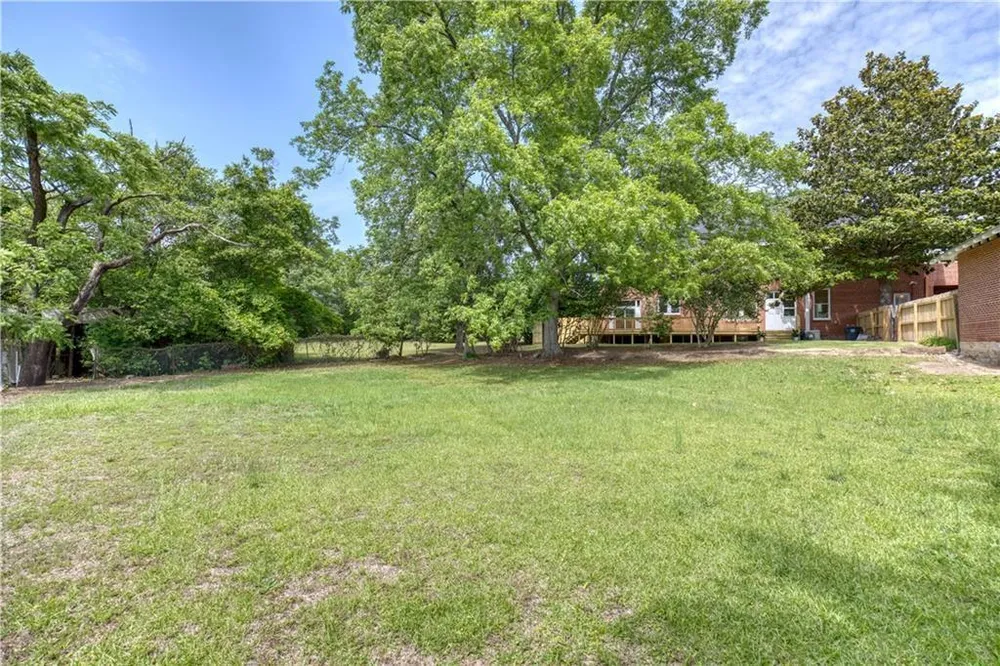 2901 Summerville Rd, Phenix City, AL 36867