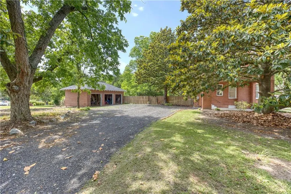 2901 Summerville Rd, Phenix City, AL 36867